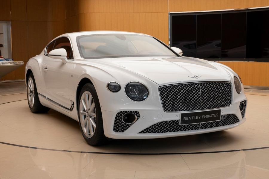  Bentley Continental GT 2020 года  (UAE) (фото 1 из 10)